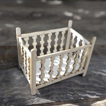 Вырубки из чипборда - Crib with balls 3D / 7x4,5x5,5 cm